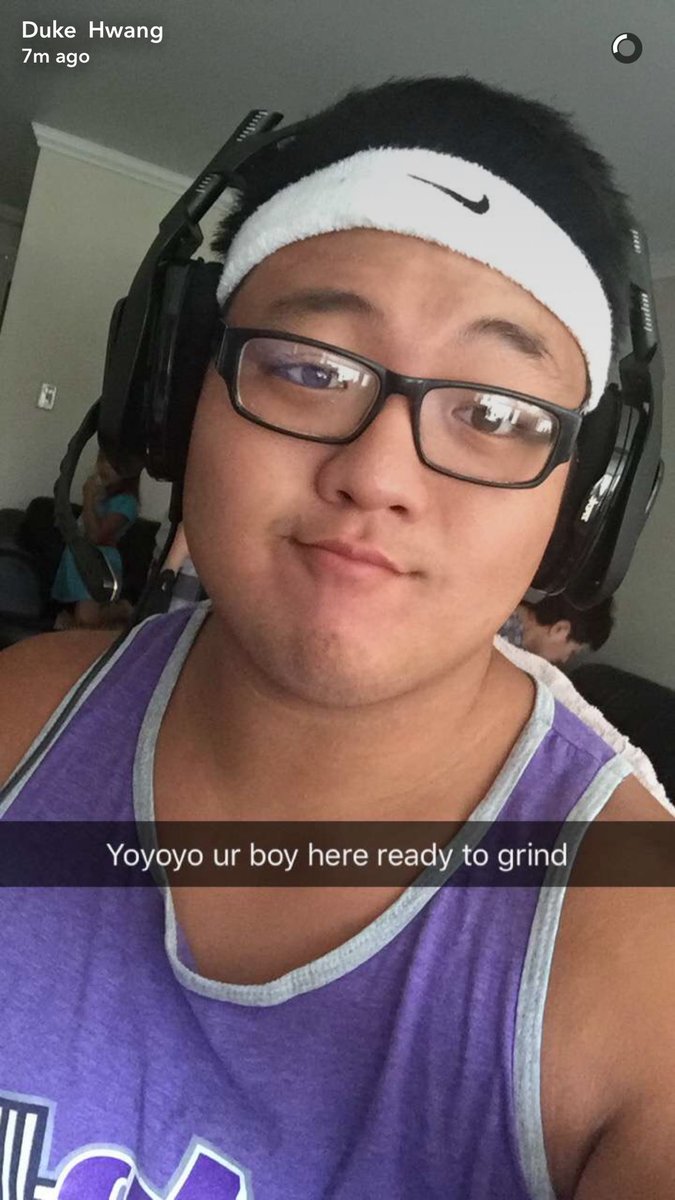 CastroQB9's tweet photo. New look for my boy @Hwangkong23 ... K-Burger does not approve https://t.co/vDVOkHDXgb