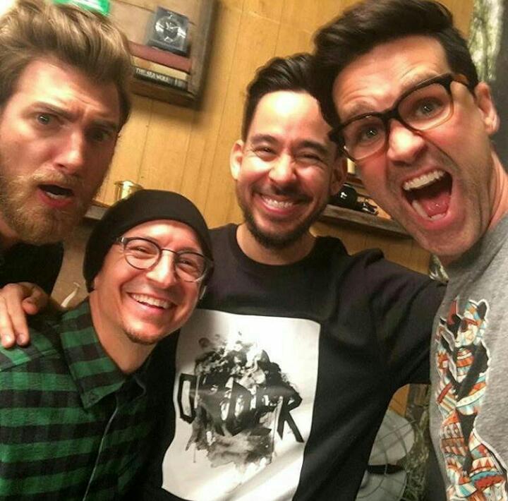 trappedtitled's tweet photo. who remembers this? @LPFanCorner #RIPChester https://t.co/F1QUQUSLIo