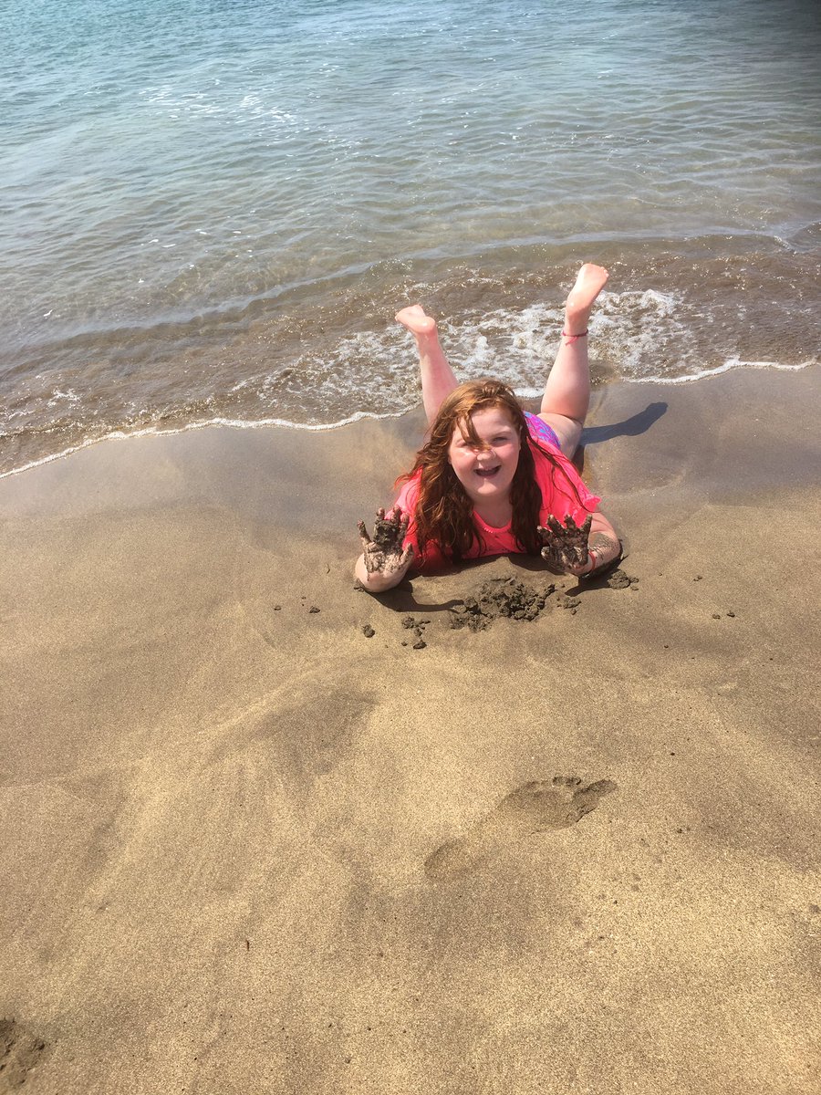 dohersarah's tweet photo. Enjoying lanzerote 😄😄😄 https://t.co/8rqXXMvVnh