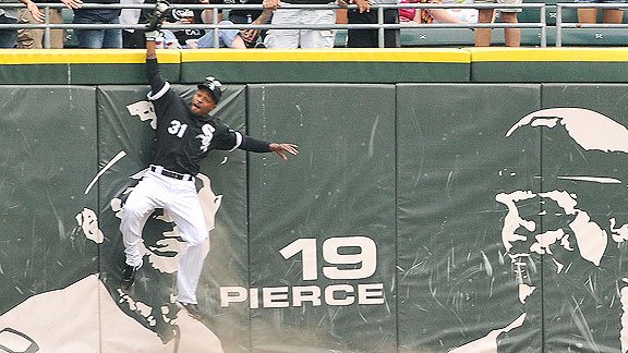 angrysteveworld's tweet photo. 8 years ago today. Perfection. #TheCatch #MB56 #WhiteSox #WhiteSoxTalk https://t.co/gpHkhVx0Tj