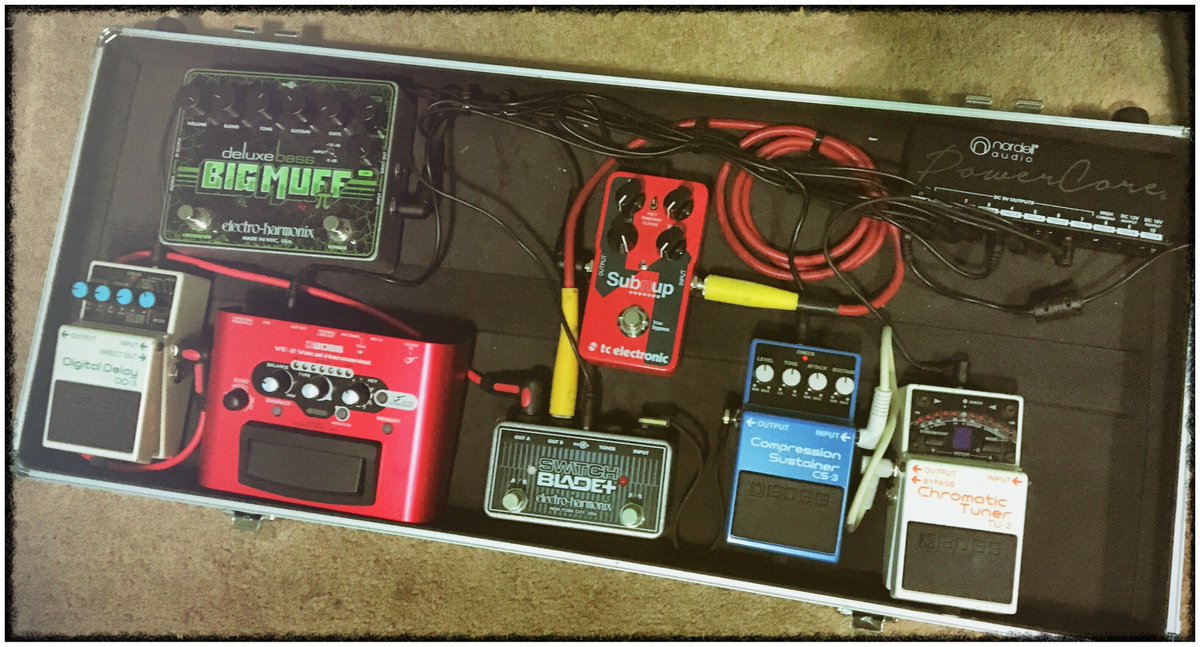 The_RubberNecks's tweet photo. Finally got round to sorting the pedal board out. Even used cable ties 🤘🏻 #bosscs3 #subnup #switchblade #DD3 #bassmuff #bossVE2 #bosstu2 https://t.co/2elnMG0bzF