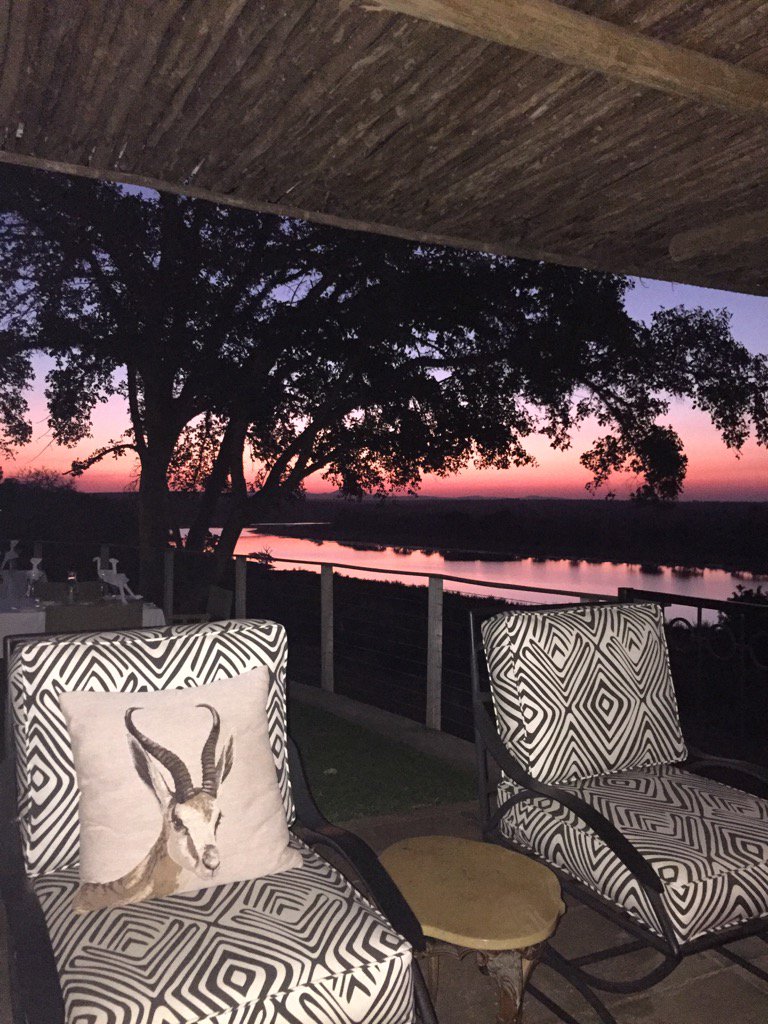 mindofafox's tweet photo. Recommend #Buhala Lodge for an upmarket Kruger Park visit. It is on the Crocodile River. Fabulous food and accom. https://t.co/uyBEe2wD20