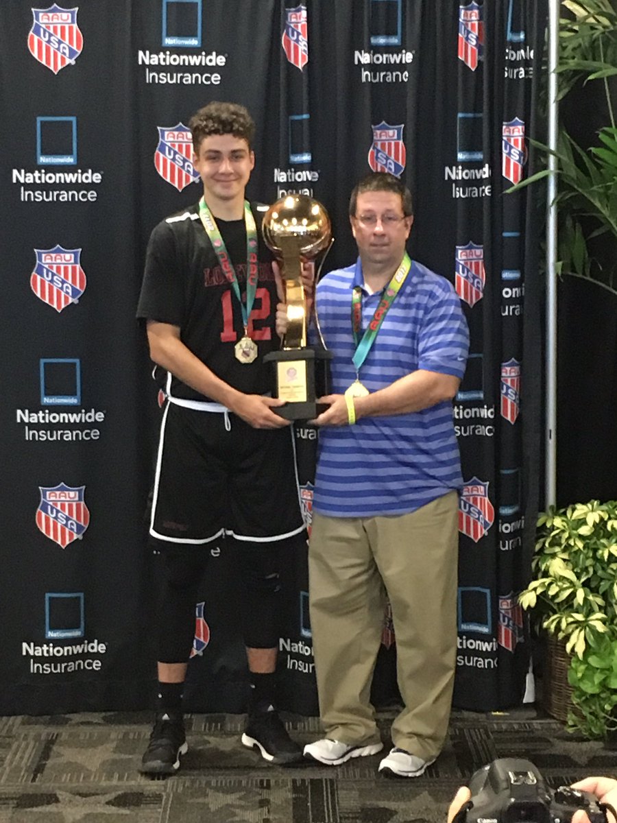 kyle_booth13's tweet photo. National champs‼️ https://t.co/Jm7PvHHqpq