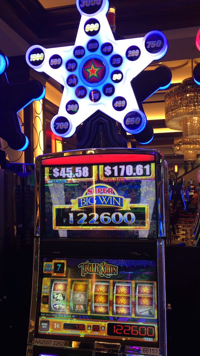 DanTheManSlots's tweet photo. Stroking the Tiger Khan Slot at Horseshoe Baltimore!!! https://t.co/ztZNU5qwBy