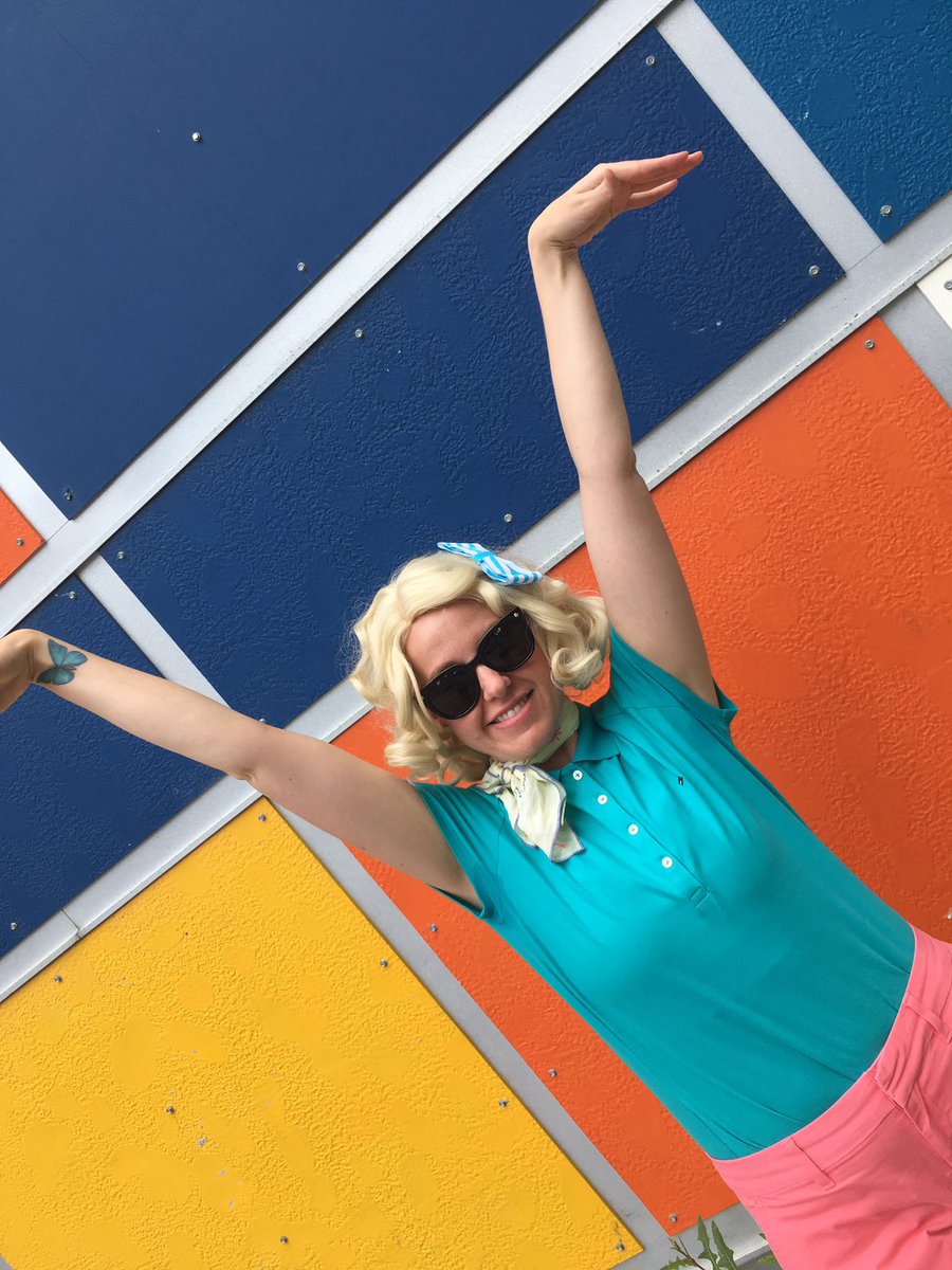 REALHootenanny's tweet photo. Colours!!!! #WPGfringe https://t.co/i0aPR070Dd
