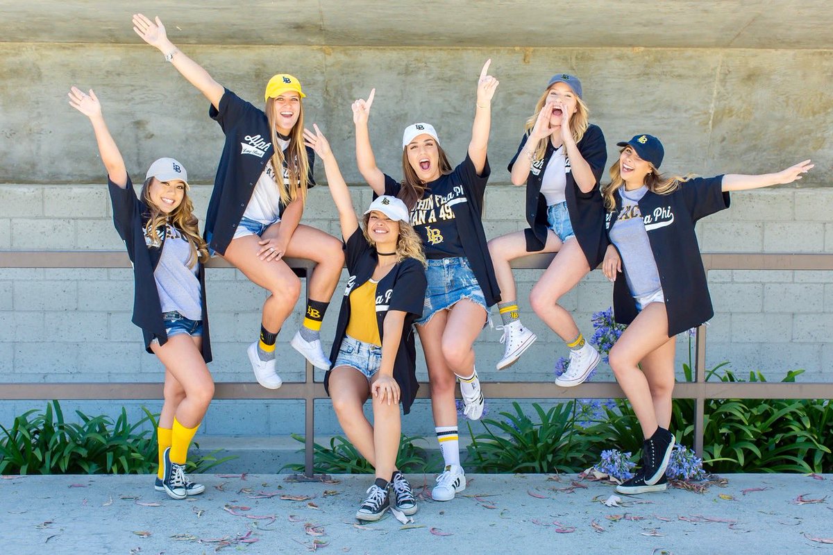 Make sure to sign up for recruitment with the link in our bio! Don't miss out on this amazing opportunity ⭐️✨