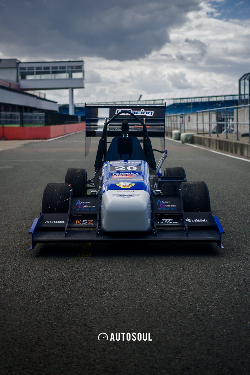 autosoul's tweet image. Congratulations to @UBRacing on taking second place for @FormulaStudent 2017!
Proudly sponsored by @Autosoul
#FormulaStudent #FS2017