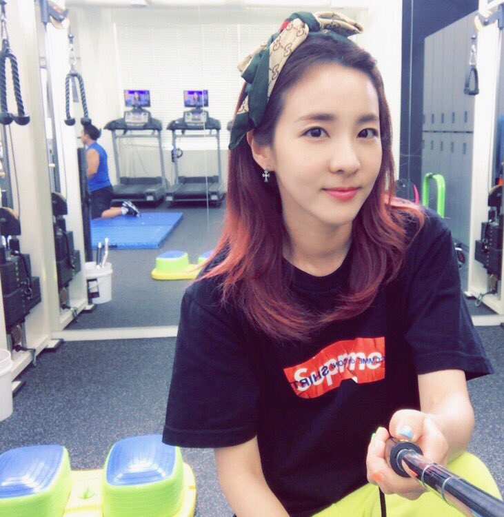parkxdara's tweet photo. 💪😏 https://t.co/1I94BBKk3k