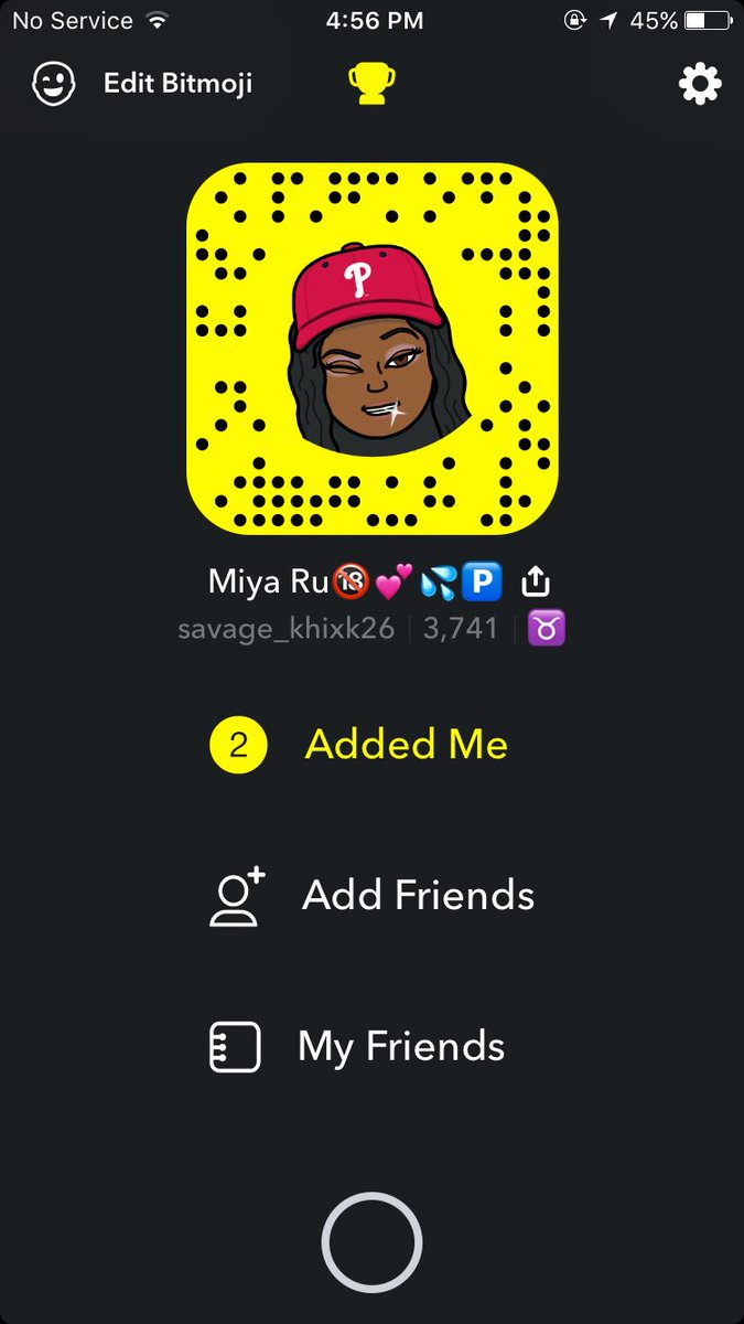 Miyahru's tweet photo. @NICKIMINAJ add me back 😍😍 lol I'm on flight https://t.co/NsKwuJ3LFo