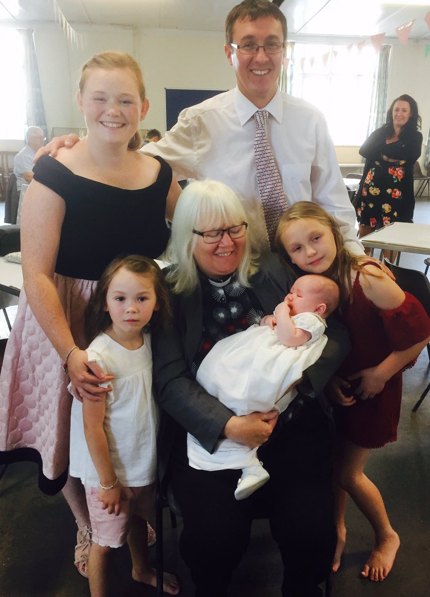 StMarysBec's tweet photo. Such a wonderful service of baptism this morning! #lightandlove @chelmsdio @c_of_e https://t.co/XY1XRl8dty