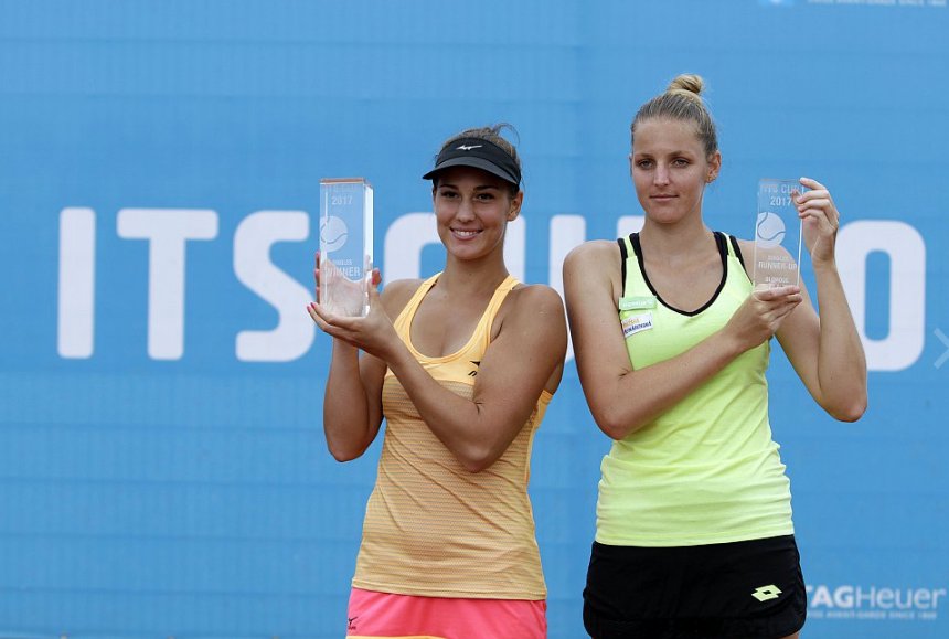 PliskovaSisters's tweet photo. #ITSCup Final: Bernarda Pera def. Kristyna Pliskova by 7-5, 4-6, 6-3! 🎾 (c: Helona Stanislav) https://t.co/Mboze7KFFd