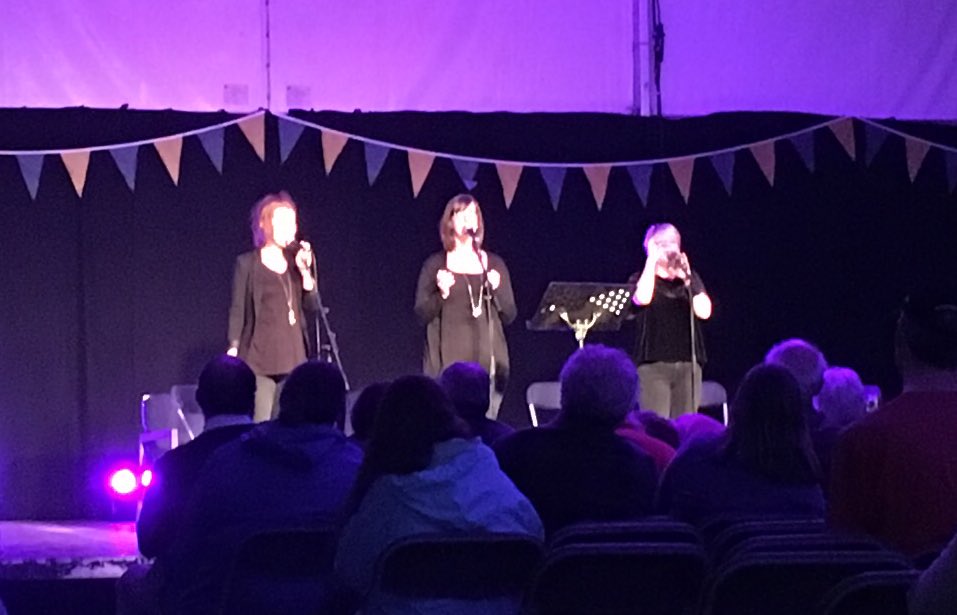 #nwunited17 Amazing music from <a href="/Soundofwales/">SOW</a> at <a href="/Tearfund/">Tearfund</a> cafe @newwineunited <a href="/NewWineEngland/">New Wine</a> #heavenlyharmonies #theLordismysong