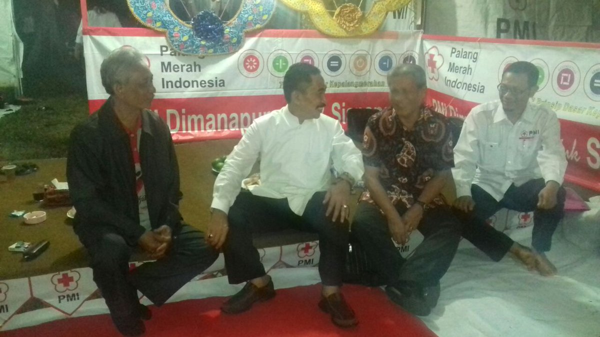 pmiblora78's tweet photo. Ketua PMI Blora Ir. Sutikno Slamet ikuti sarasehan di Jumtek PMI Jateng di Pati, bersama Bupati Pati dan Ketua PMi Jateng https://t.co/sK6i6SH5je