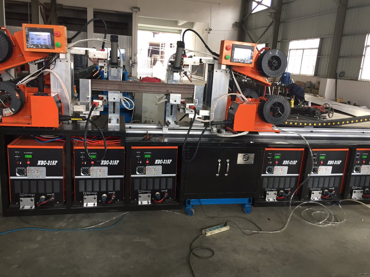 JayLan36170835's tweet photo. #Boxbeam & #stepbeam auto welder https://t.co/V9LcCUsbB2