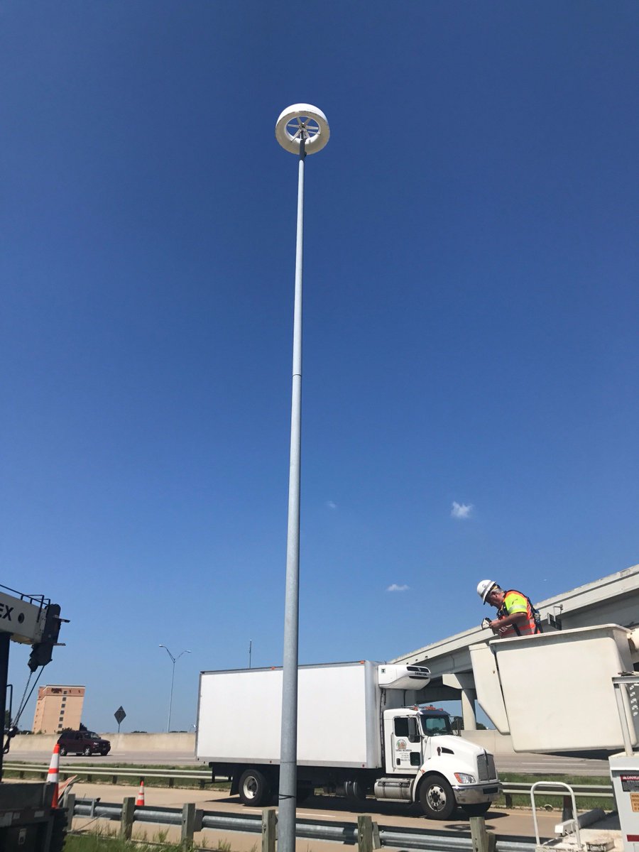 JPointerGroup's tweet photo. We are now up in Grapevine, Texas. Another great day working with TxDOT @NBCDFW @CBSDFW @TxDOT @GrapevineTXCity @FOX4 @wfaachannel8 https://t.co/SMqByQC4LS