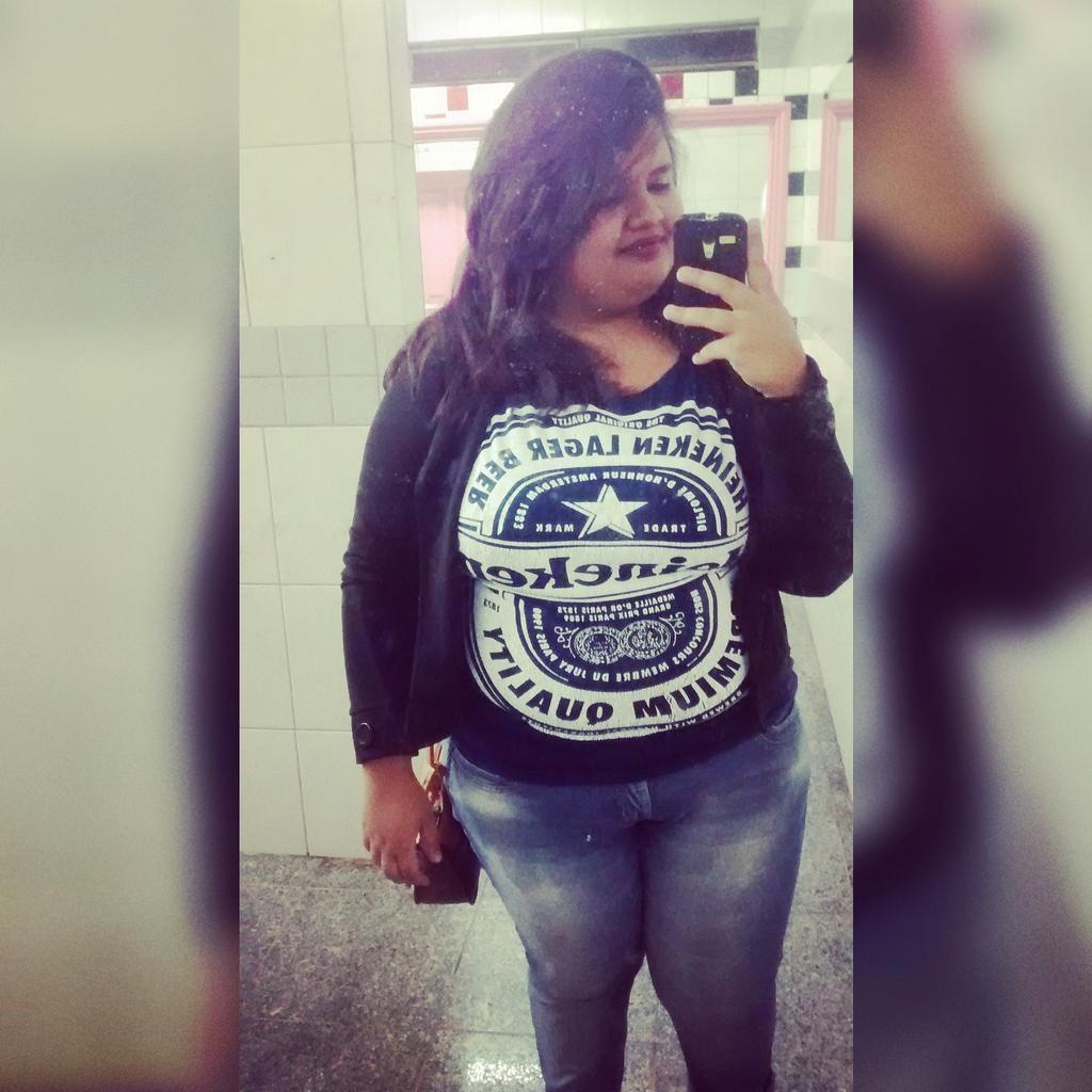 Nayana_Campos's tweet photo. Fazendo certo ou o errado, você sempre será criticado. Então, foda-se. #Feeia #Nooite 🍃✌ https://t.co/ljZMdLrxdc