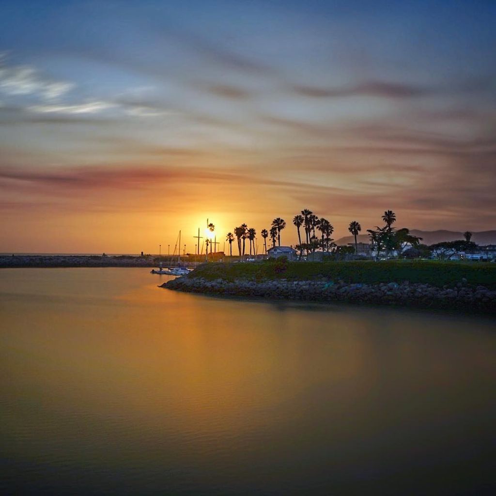 VisitVentura's tweet image. Another beautiful summer sunset 

📷  instagram.com/karlzoltan