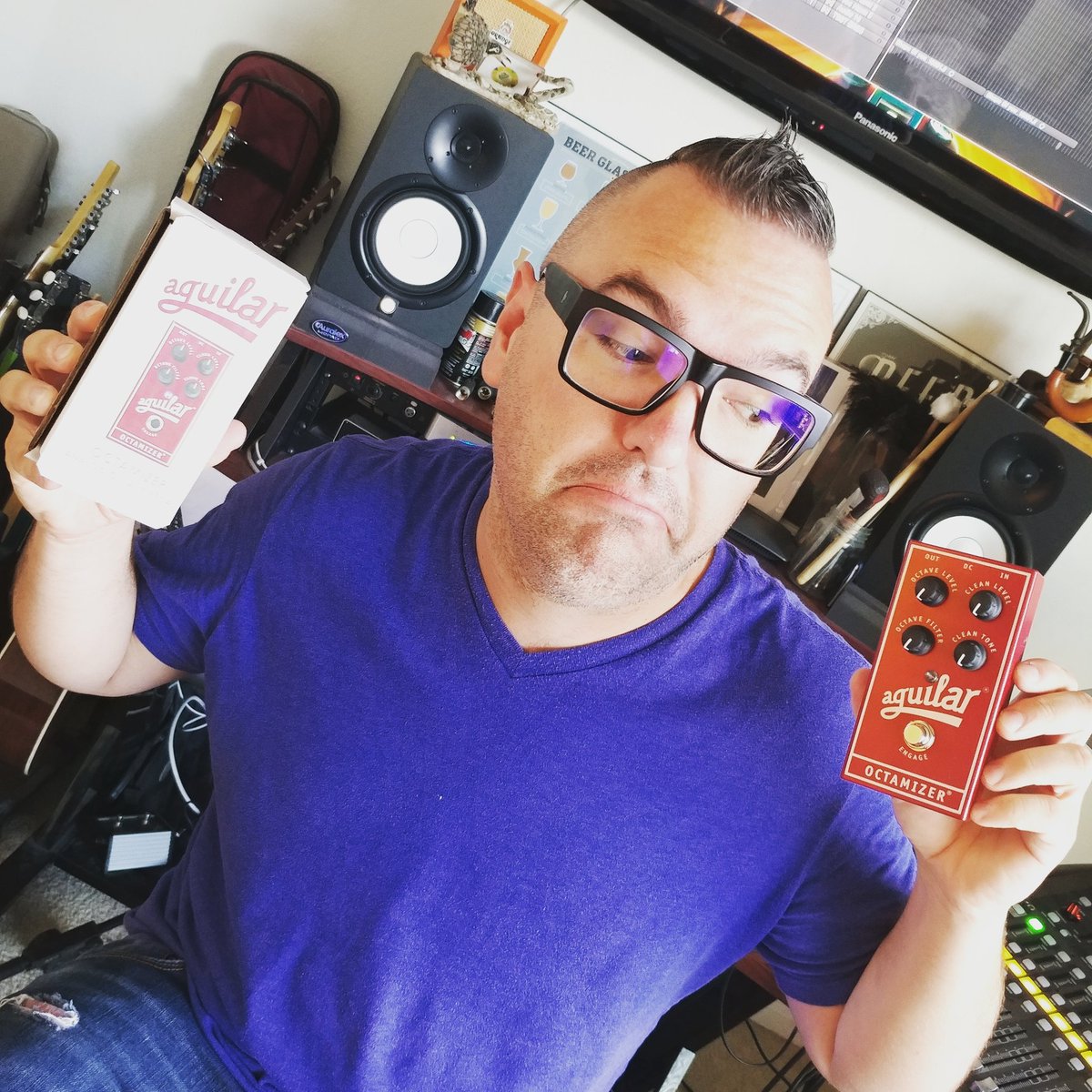 JustAlliance's tweet photo. There's a new love in my life..her name is the @aguilaramp #Octamizer. Super smooth and responsive. #Vocallooping #loopartist #LasVegas https://t.co/meuhnk6HFg