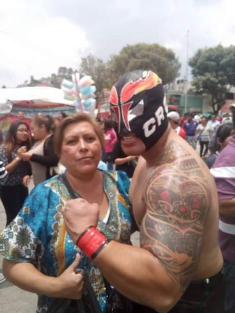 CosumNacional's tweet photo. #CONASOC Y #CROC ofrecen función gratuita de #LuchaLibre en #Toluca para todos sus agremiados fomentando el #Deporte y la Unión Familiar. https://t.co/E7r41ZrqPY