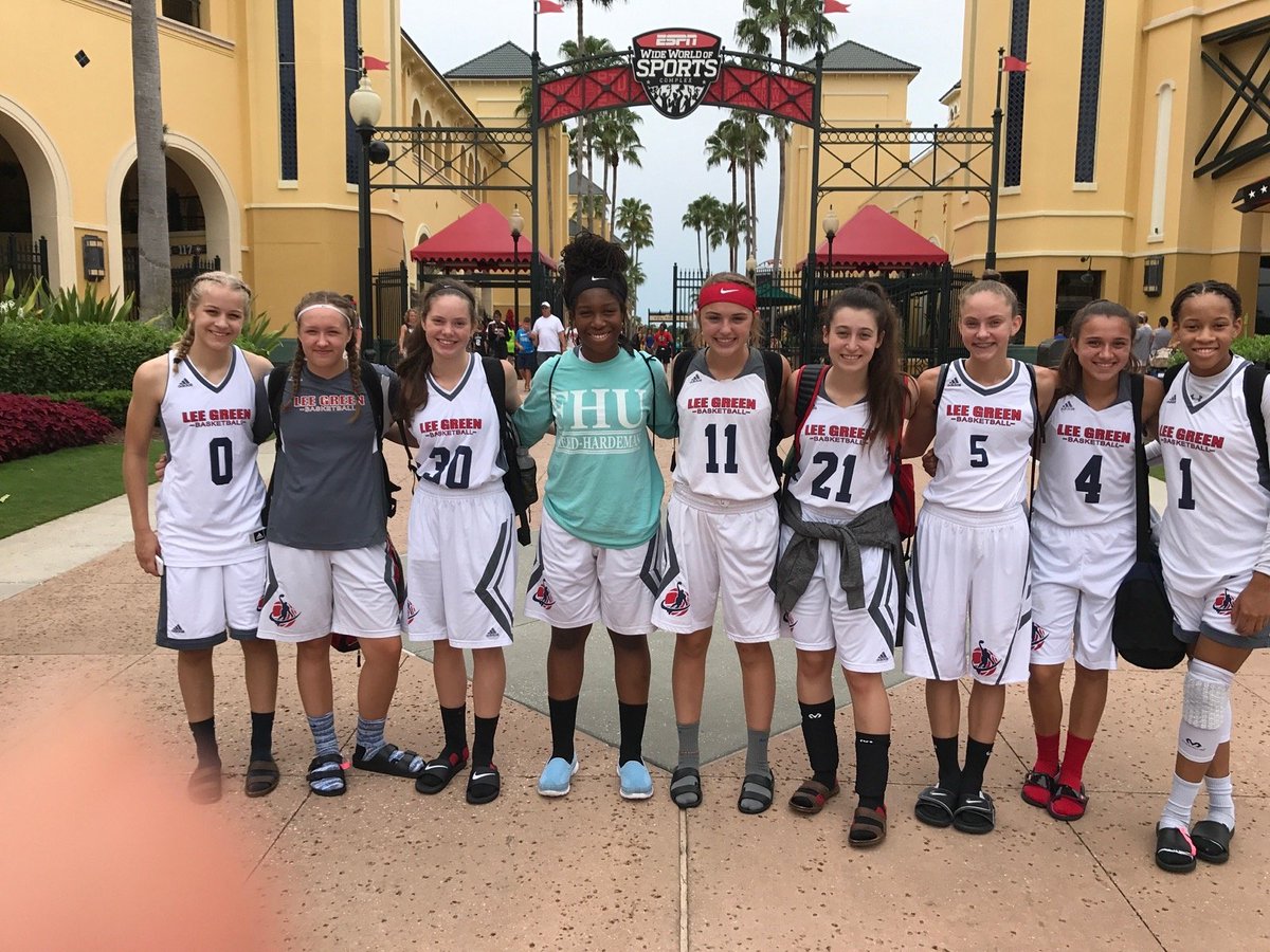 leegreenbb's tweet photo. Finish 1-1 today....tomorrow playing for first round bye in the championship bracket. #DisneyWorld #AAUSHOWCASE #LeeGreenBasketball https://t.co/fjaCBNYIEH