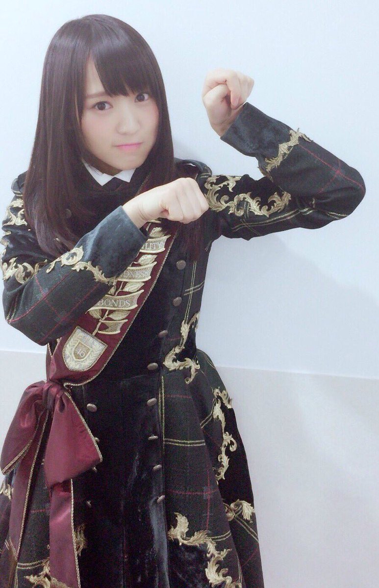 238saka's tweet photo. 私事ですが無事に内定いただきました！自分の将来のためもそうですが、ゆっかーや欅坂のメンバーの頑張る姿を見て頑張れました😁
会場で出会った優しいヲタの方々からアドバイスや話など聞いて参考にさせて頂いてほんとにありがたかったです！こんな自分ですがこれからももよろしくお願いします！ https://t.co/FZDYEZk0FZ