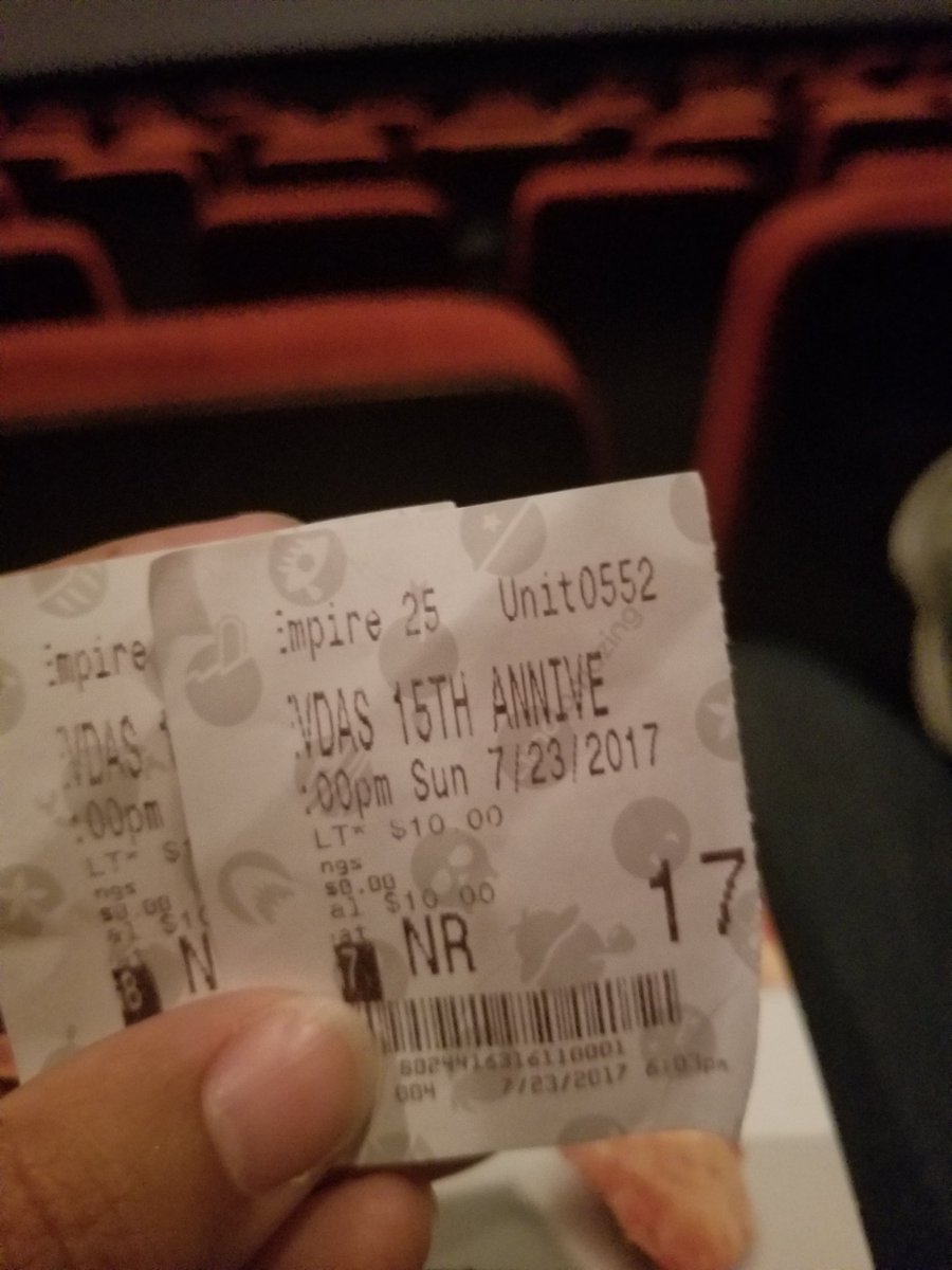 fortheloveofsrk's tweet photo. Here a little early @iamsrk $#15YearsOfDevdas special screening @fathomevents @AMCindependent @RedChilliesEnt https://t.co/cJ0U5bl8w3