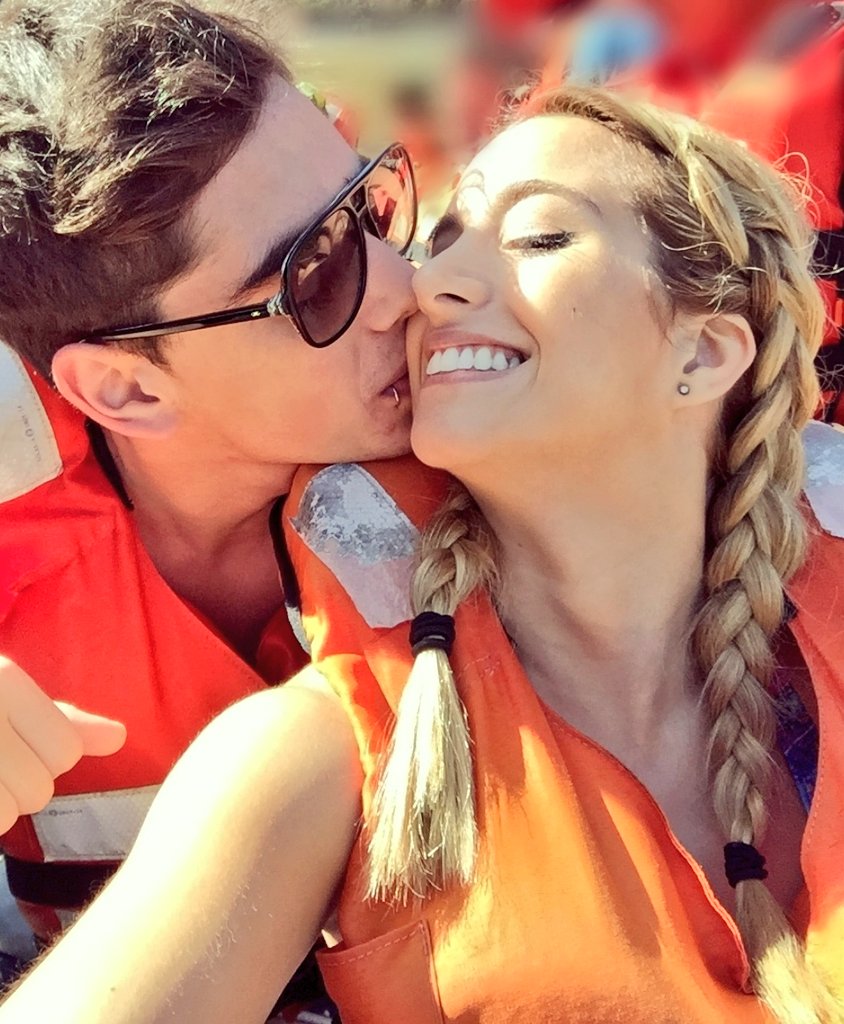 biancaiox100pr1's tweet photo. Somos nosotras Con el mas lindo del mundo mundia @estefiberardi @sergiocelli
#Cellardi
#Fergio TE AMAMOS SER!😍😍❤
ME TENTE CON LAS FOTOS!😍 https://t.co/aOMm1Sjsqq