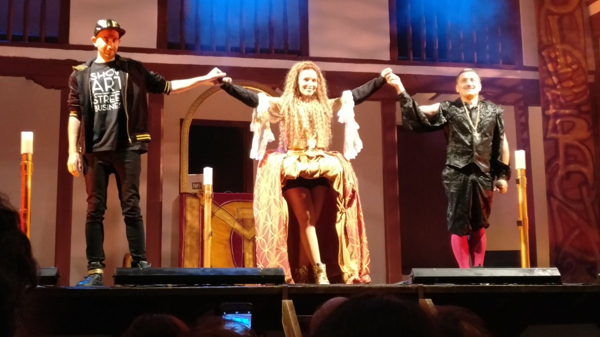 Cóctel de sensaciones con la <a href="/lacalderonatea1/">@lacalderonateatro</a>. Una propuesta tan arriesgada como exitosa del <a href="/festivalalmagro/">Festival de Teatro Clásico de Almagro</a>. Con <a href="/LaCalderona_/">María Calderon</a> <a href="/DjHard/">Hard</a>