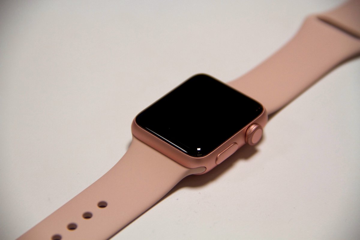 KUBookstore's tweet photo. You can now purchase this beauty from us in-store or online! #AppleWatch #TechShopKU https://t.co/FP3iXxq8vl https://t.co/IJpKc2Br1v