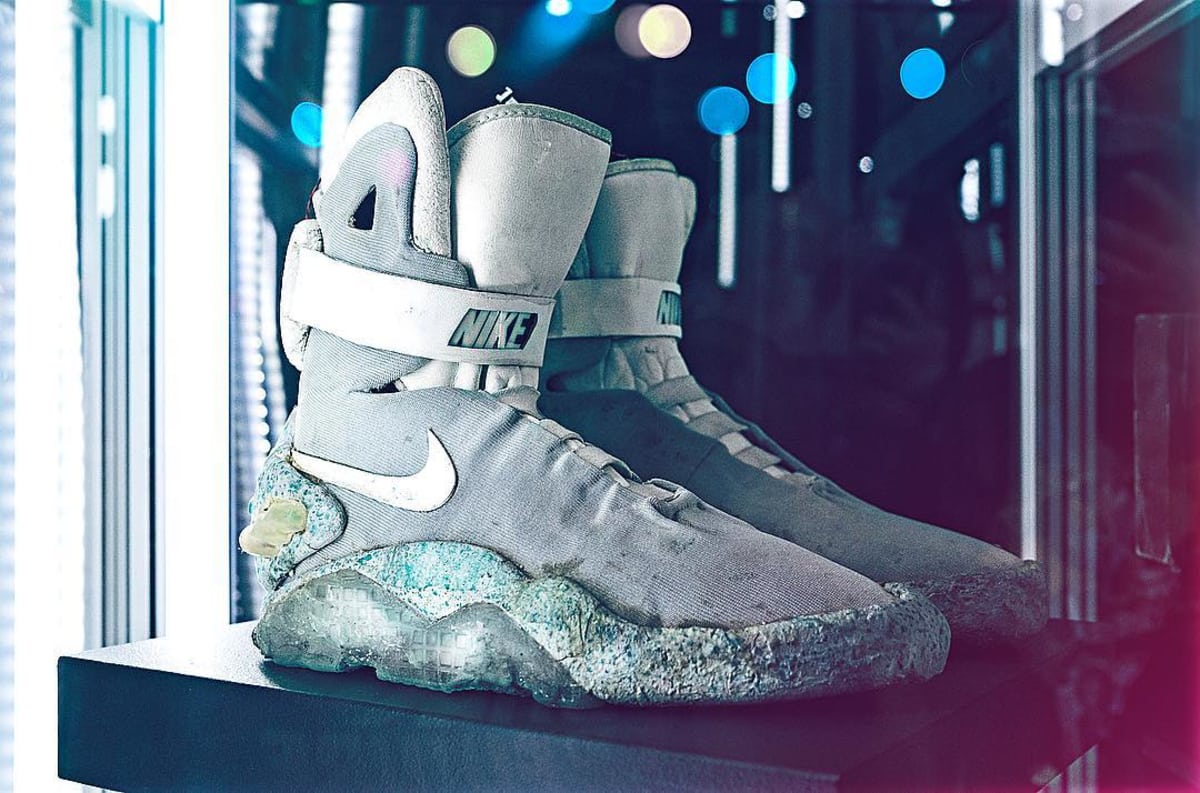 ComplexSneakers's tweet photo. Original Marty McFly Movie-Worn Nike Mags to be Auctioned Off https://t.co/xuFHeYPNds https://t.co/wRsCCe3zjF
