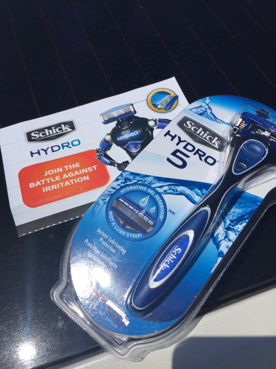 genki_onigiri's tweet photo. Thank you @SchickHydro for the free razor! ❤️ #HydroEscape #sdcc2017 https://t.co/lkfVBSmUcX
