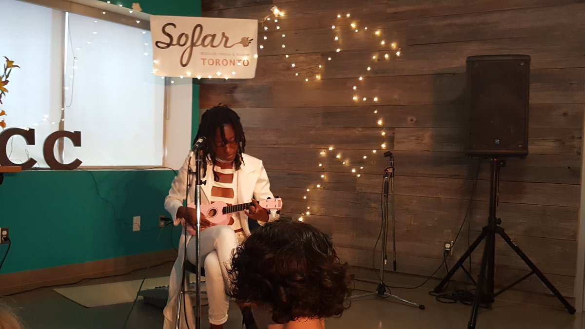 karimkanji's tweet photo. @sofarsounds It's the lovely and talented @ReneeTheVoice at the #sofarscarborough monthly event. @sofarsounds @SofarToronto #sofartoronto https://t.co/hkqc1Z9YyV