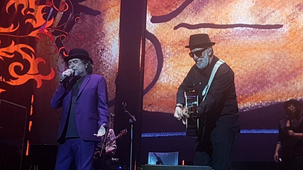 Alfredo Penalta (@finx) on Twitter photo Conciertazo de Sabina, <a href="/Panchovarona/">Pancho Varona</a> y el resto de la banda en A Coruña. #SabinaEnGira #Coruna Conciertazo de Sabina, <a href="/Panchovarona/">Pancho Varona</a> y el resto de la banda en A Coruña. #SabinaEnGira #Coruna