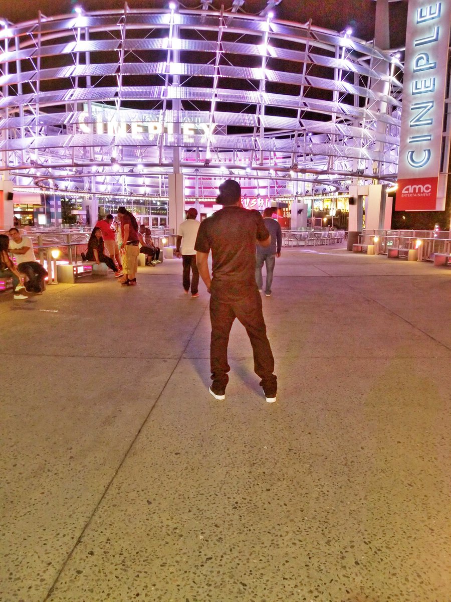 iAm_Aquarius_8's tweet photo. #Orlando #WeekendBehaviour #AllBlackAffair #IBraggDifferent https://t.co/eY1vMkpUD4