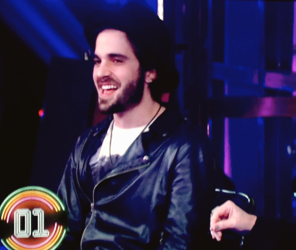Josisousa_'s tweet photo. Tô só sorrisos que nem o Vida hahahahaa @Fiuk 😍💙#FiukNoDingDong https://t.co/Pkl7N3ZGyk