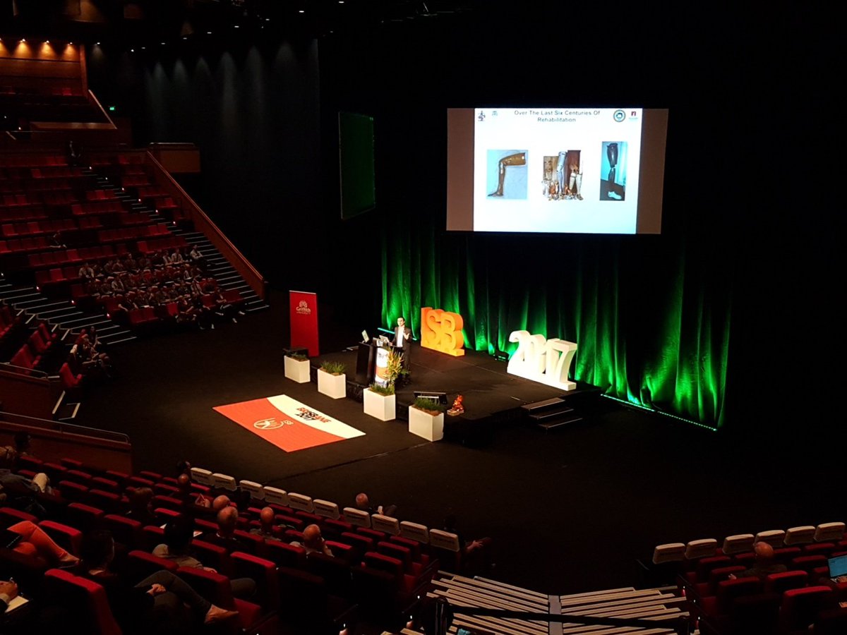 StaffsBiomech's tweet photo. Bright and early here in Brisbane: Keynote 2 at #biomech2017: Al Munderis talks about Osteointegration for Amputees https://t.co/zSsQXkjjRF