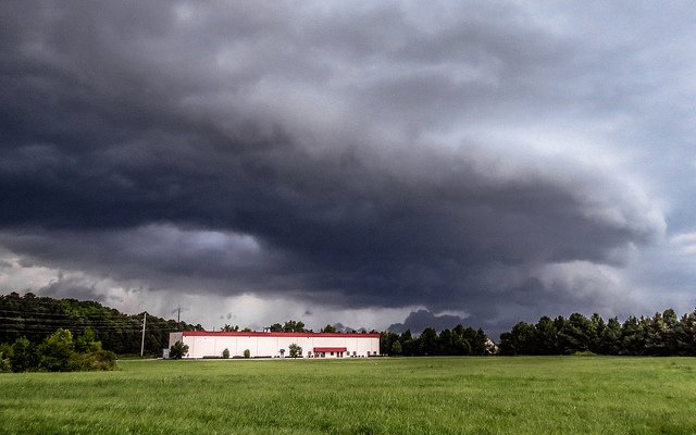 Sarnia-Lambton under thunderstorm watch  blackburnnews.com/sarnia/sarnia-… https://t.co/aCj0Itrmjs