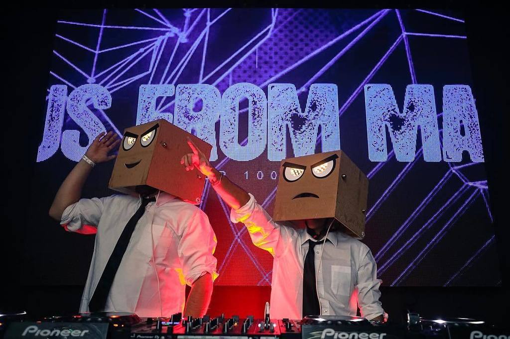 turkphotos's tweet photo. What a great weekend @djsfrommarsofficial
#turkphotos #foundationsea #teamusc https://t.co/WDfITCVc6Q https://t.co/4qYbaP9zMj