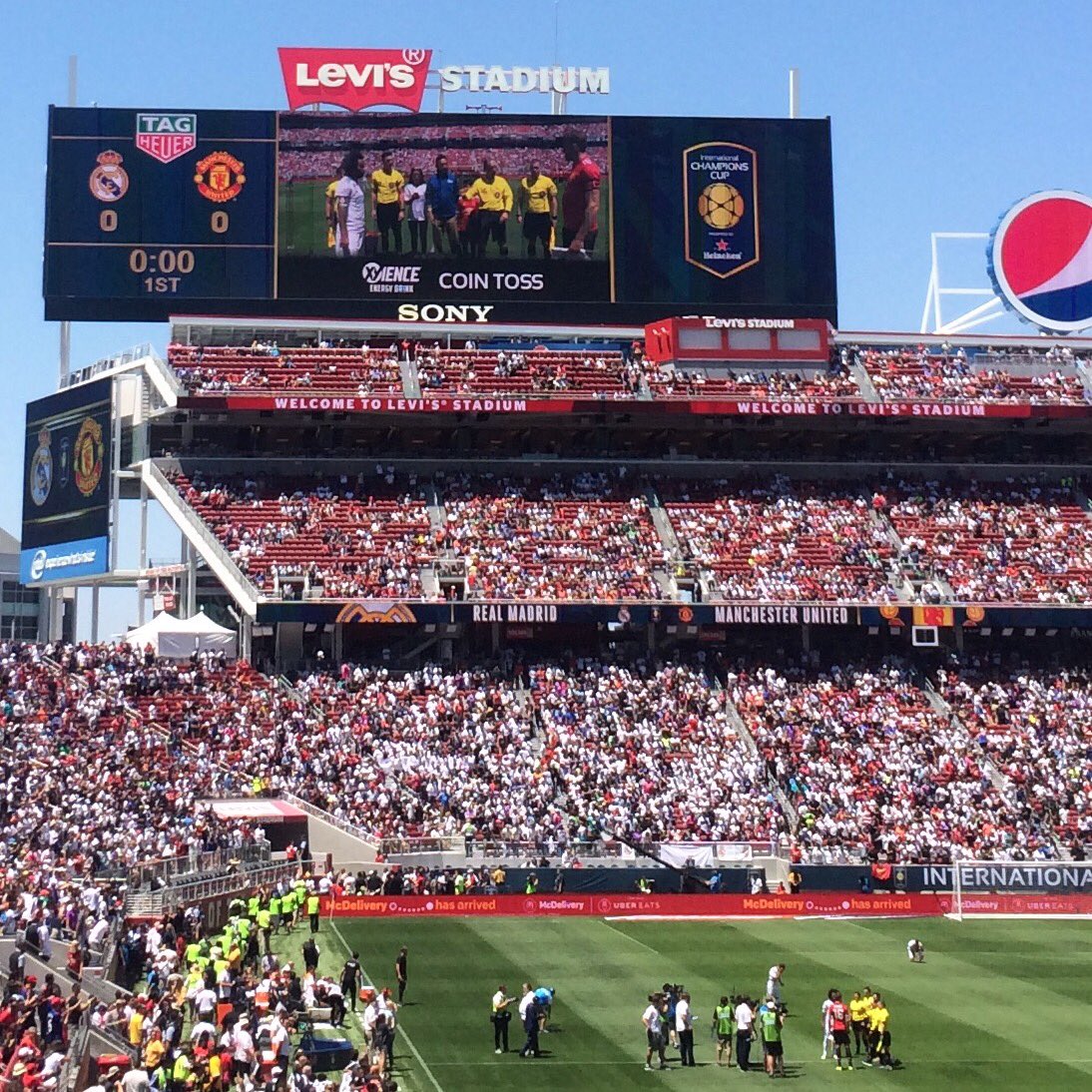SFYouthSoccer's tweet photo. Enjoying @ManUtd vs @realmadrid - our own Bay Area @cnra Asst Ref Chris Elliott #ICC2017 https://t.co/UtuUCp6tdF