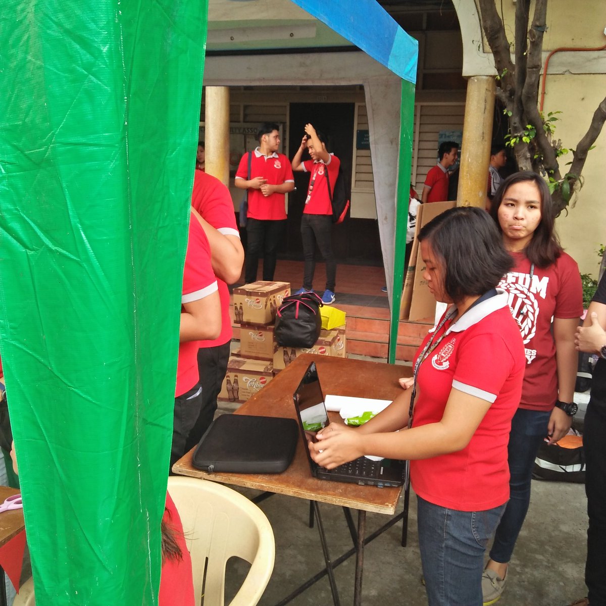 lpucbasg's tweet photo. Preparing for Membership Drive at LPU Quadrangle. #ONECBA #JPIA #PSCAS #MANSOC ๐๐ https://t.co/kFGZvBTlQT