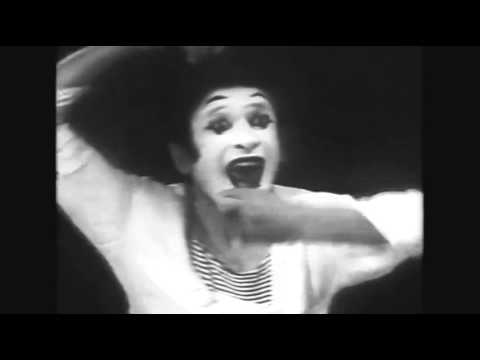 DailyFlickNY's tweet photo. Via #OpenCulture: Watch Marcel Marceau #Mime #TheMaskMaker, A Story Created for Him by Alejandro Jodorowsky
https://t.co/9iQopK5oT5 https://t.co/yrn6z0mPar