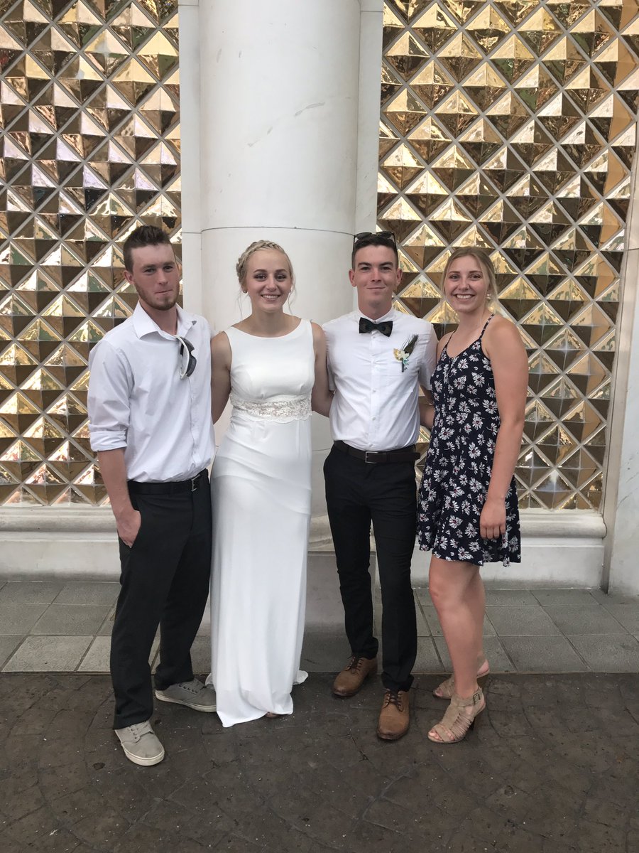 Brilee_14's tweet photo. MY BEST FRIEND IS MARRIED! 💍🎊 I'm so happy for you and Jake! https://t.co/pH3pb1jqFZ