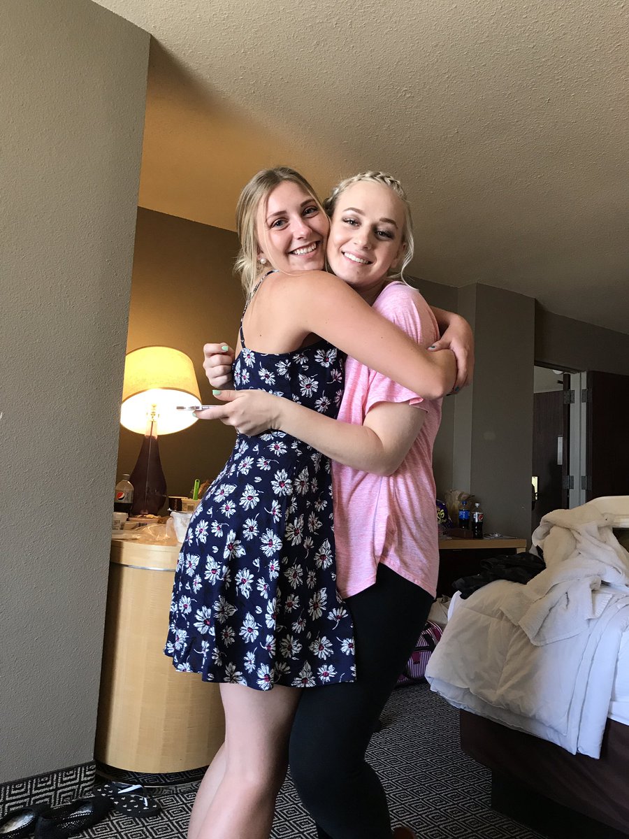Brilee_14's tweet photo. MY BEST FRIEND IS MARRIED! 💍🎊 I'm so happy for you and Jake! https://t.co/pH3pb1jqFZ