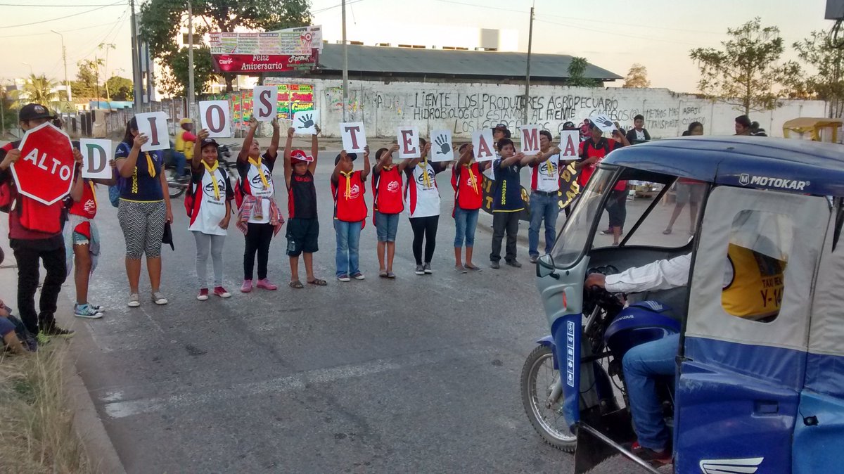 wingerbasualdo's tweet photo. #CalebUPSur y #CalebTeens del #DMPuertoA dan un mensaje de amor y esperanza en Puerto Maldonado #PrimeroDios #YoVoy https://t.co/3hnR64Q1G1