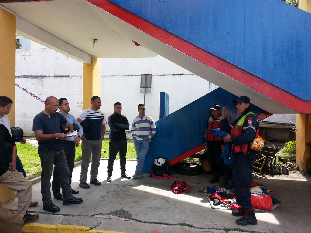 Bomberos del Estado Bolivariano de Merida tweet media