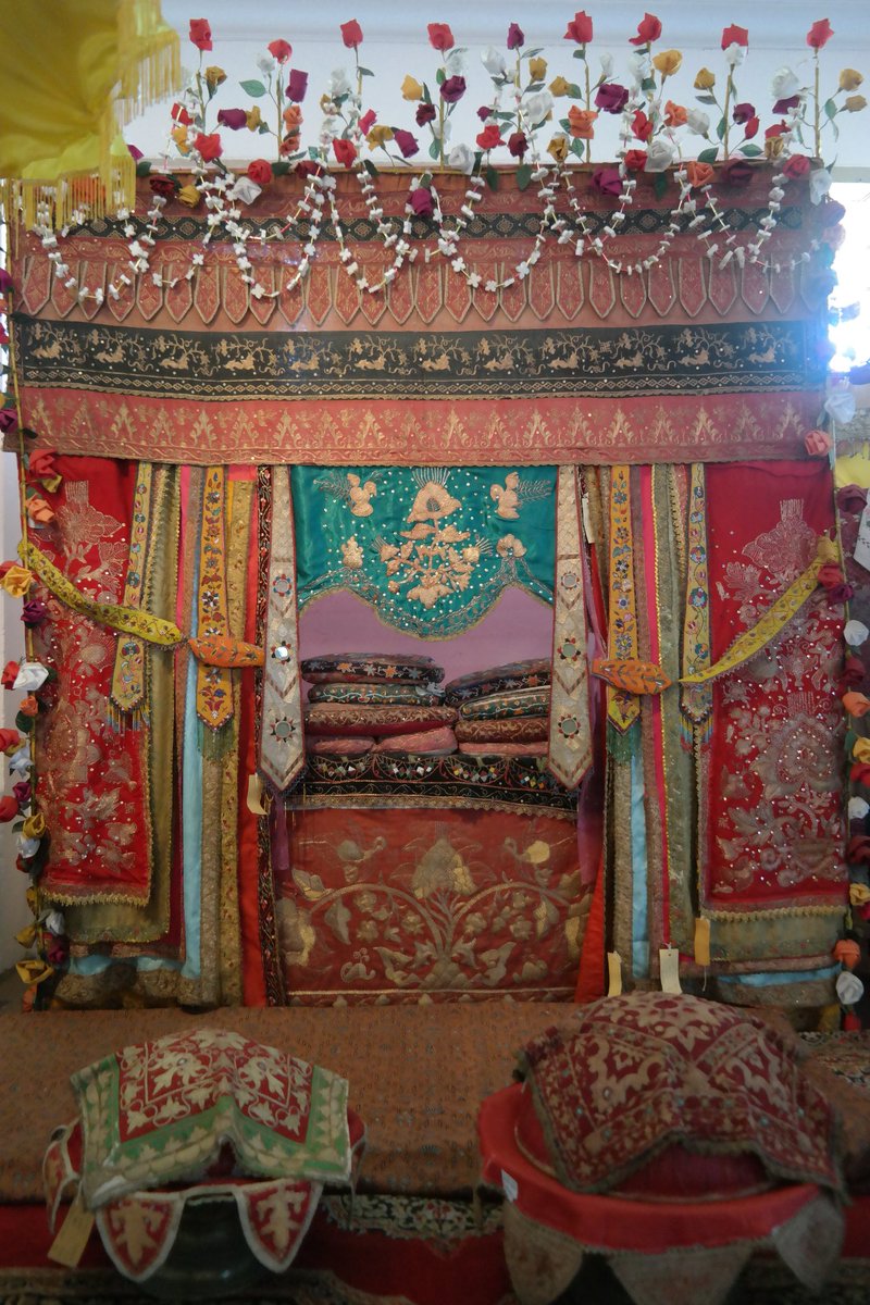 ashari_yudh's tweet photo. Setelah itu, kita lanjut lagi ke Museum Bengkulu. Disini kerasa banget Suasana sejarahnya. Heritage abis! #FestivalBumiRafflesia2017 https://t.co/AON8UIN9Nk