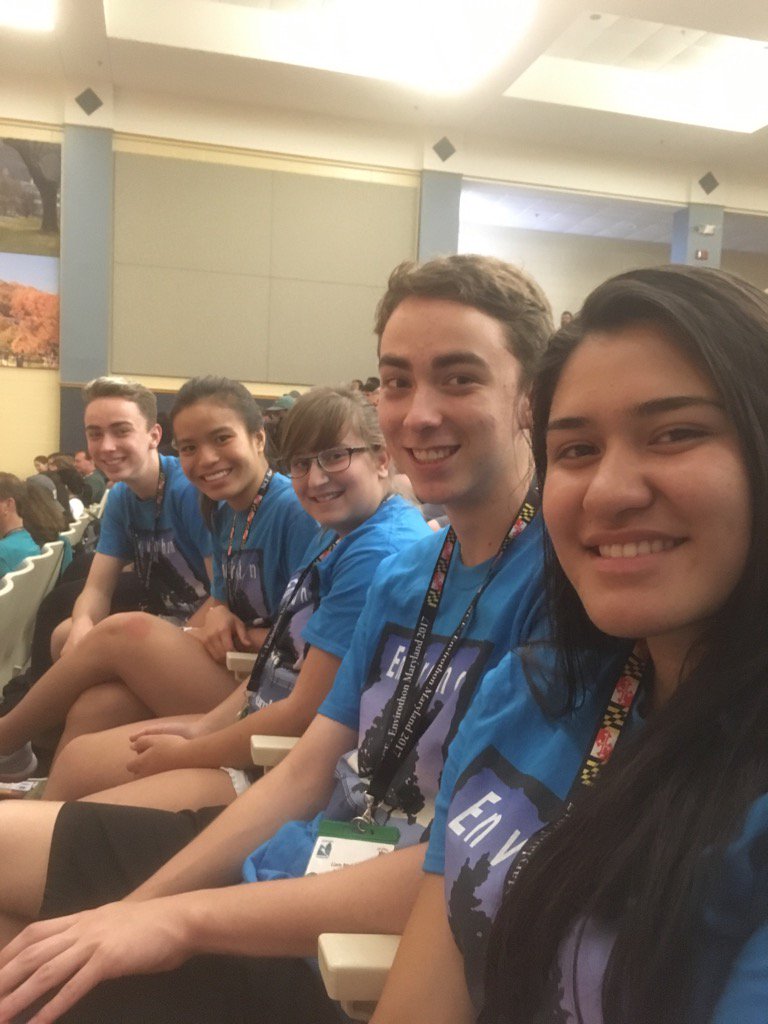 Ms_Williams3's tweet photo. BC Provincial champions represent at the #NAE #sd33learn @ChwkSecSch https://t.co/QToHJg0f1n