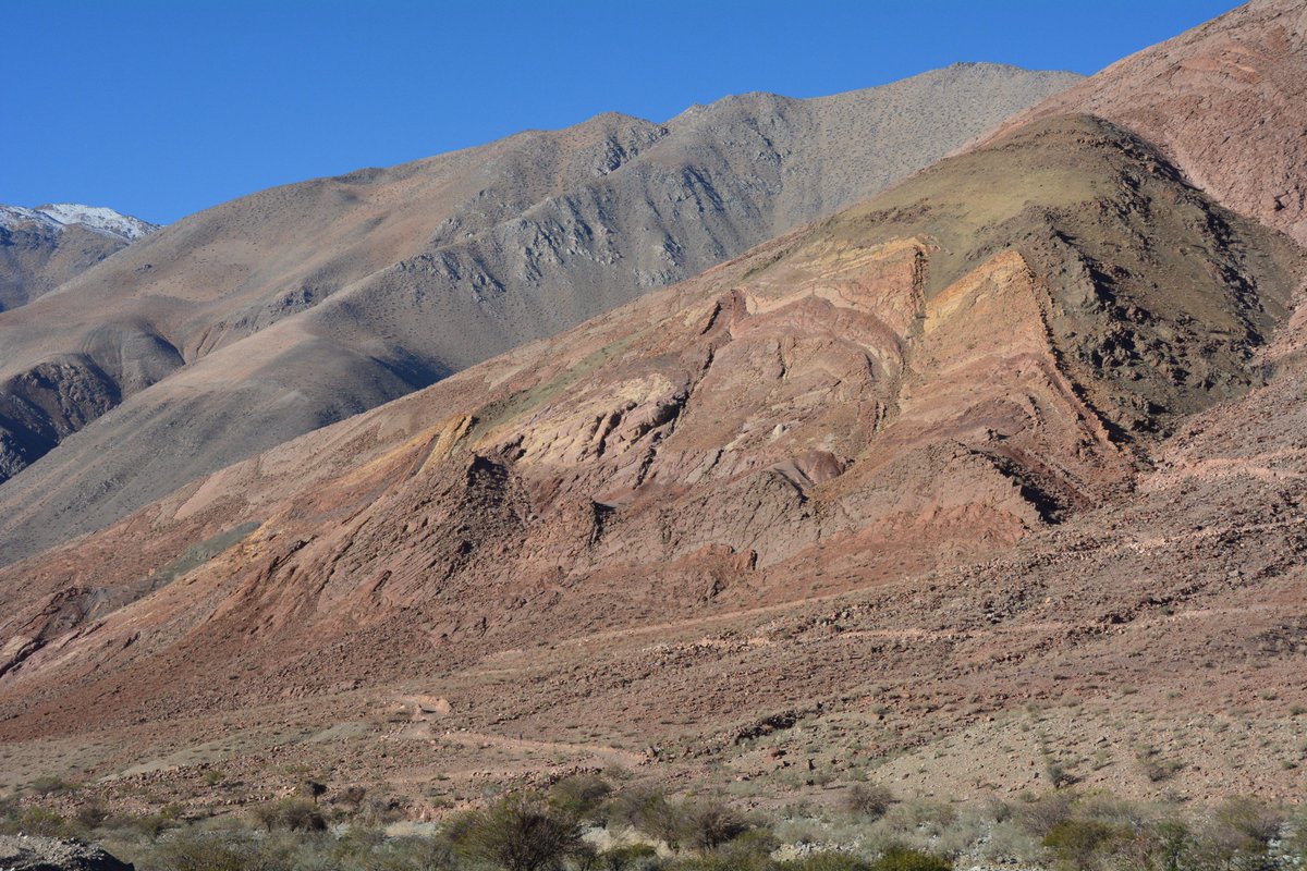latierrachile's tweet photo. More
#latierraenquevivimos no se olviden hoy 20:30 LaRedTV a volar en helicoptero y explorar por tierra  de Vallenar Copiapo con Sergio Nuño https://t.co/fPyi0bhwDk