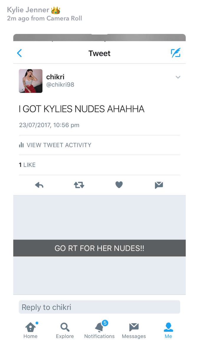 _villegay_'s tweet photo. looks like someone's hacked @KylieJenner 's Snapchat https://t.co/gDWnaxpNNA