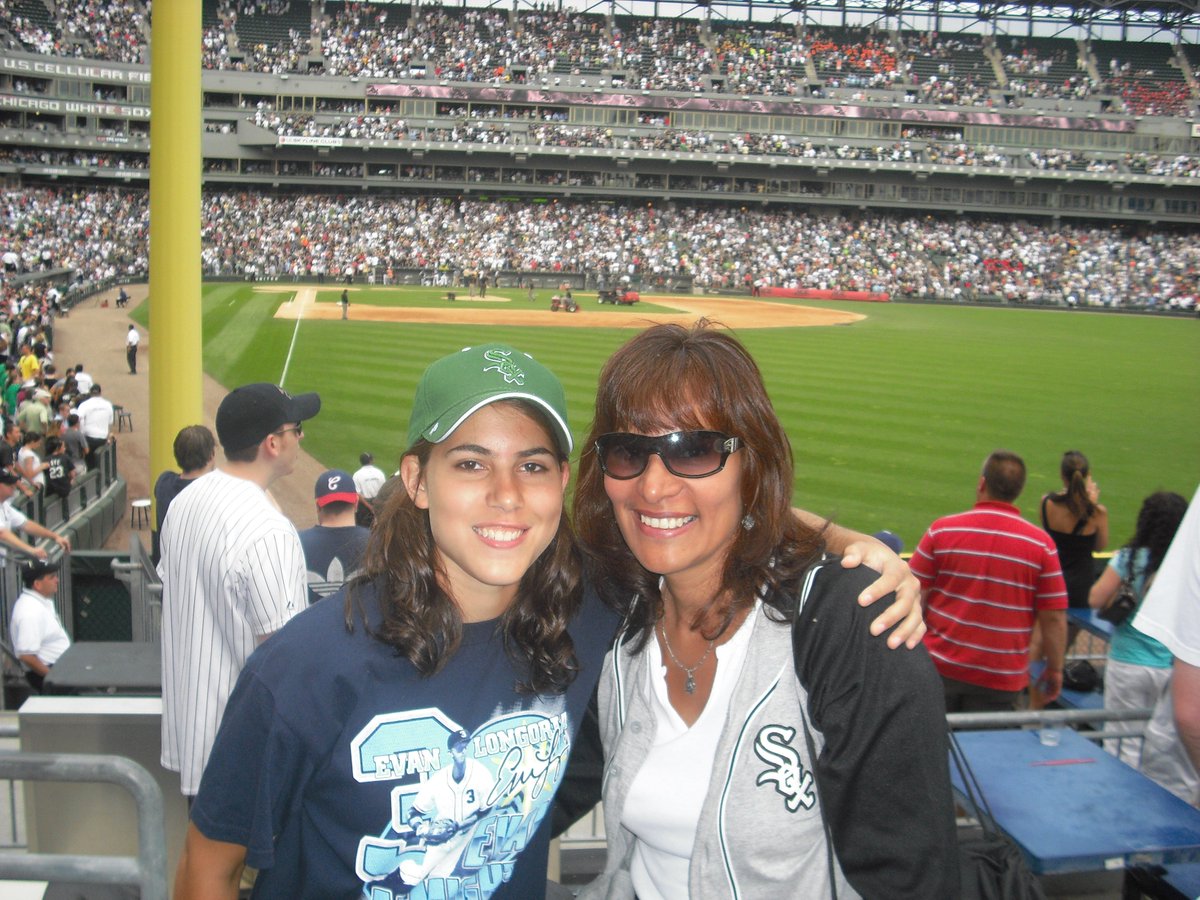 stephstremp17's tweet photo. Mark Buehrle's perfect game. 8 years ago today. @whitesox #MB56 #27Up #27Down https://t.co/zRxsJrxpSz